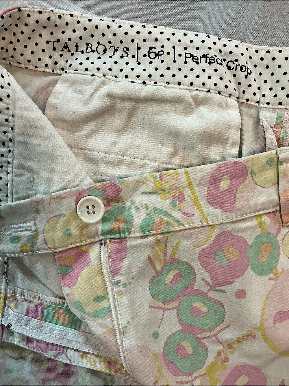 Talbots Perfect Crop Floral Straight Leg Pants Pink & Yellow Size 6P - Picture 3 of 5
